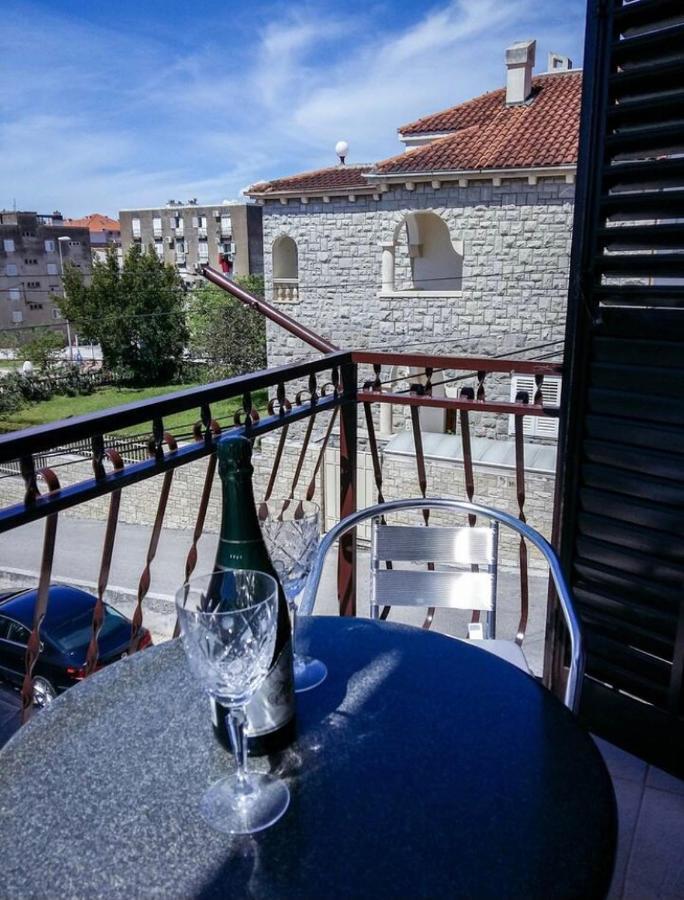 Apartmani Jović Makarska Zewnętrze zdjęcie